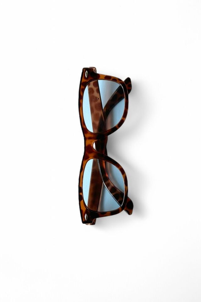 WAYF LEOPAR ÇAPRAZ KESİM MAVİ CAM GÜNEŞ GÖZLÜĞÜ  / Ren Eyewear
