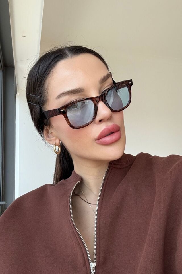 WAYF LEOPAR ÇAPRAZ KESİM MAVİ CAM GÜNEŞ GÖZLÜĞÜ  / Ren Eyewear