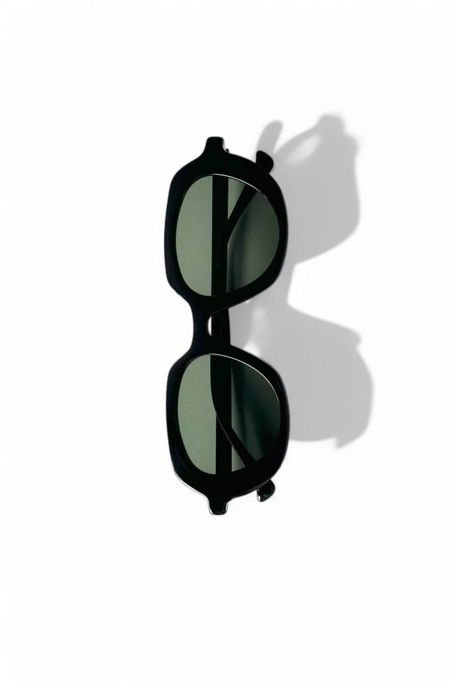 KELLY OVAL  SİYAH GÜNEŞ GÖZLÜĞÜ  2025 KADIN MODERN YENİ SEZON REN EYEWEAR