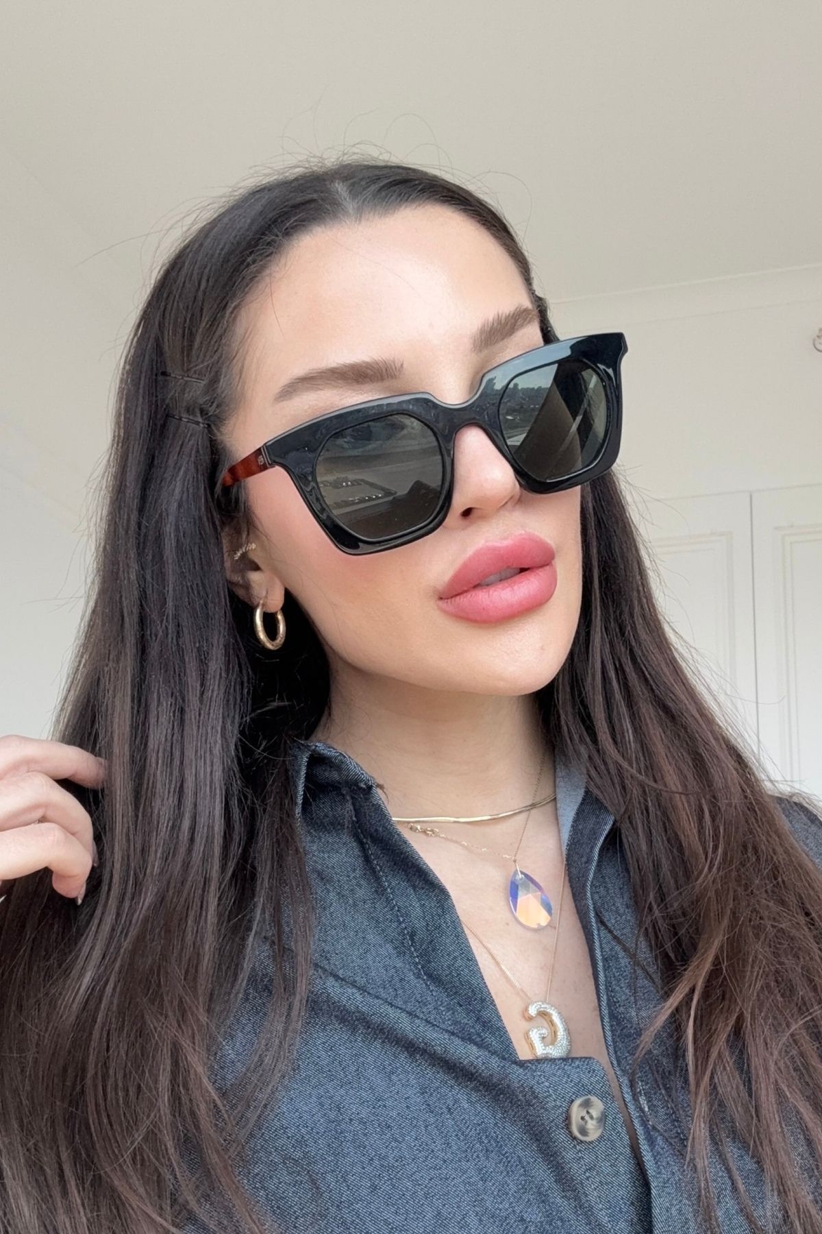 SELİNA KÖŞELİ  SİYAH GÜNEŞ GÖZLÜĞÜ  2025 KADIN MODERN YENİ SEZON REN EYEWEAR