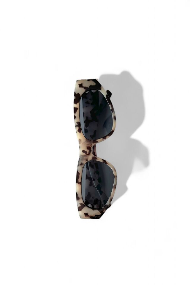 COOL BB SİYAH BEYAZ CAT AKSESUARLI SİYAH CAM KADIN GÜNEŞ GÖZLÜĞÜ / REN EYEWEAR