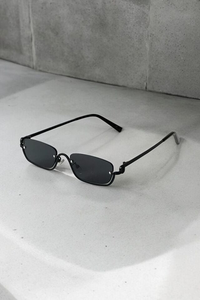GULİTE GÜNEŞ GÖZLÜĞÜ METAL YARIM ÇERÇEVE FULL SİYAH   2024 KADIN MODERN YENİ SEZON REN EYEWEAR