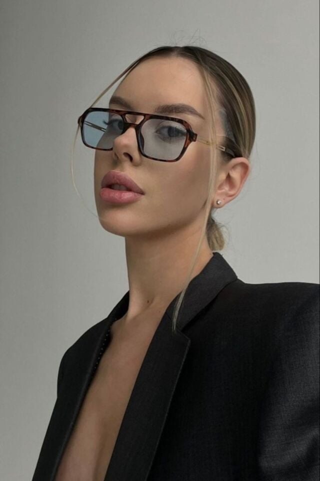 ORIJİNAL DARCY MAVİ CAM LEOPAR ÇERÇEVE  TASARIM UNİSEX GÜNEŞ GÖZLÜĞÜ