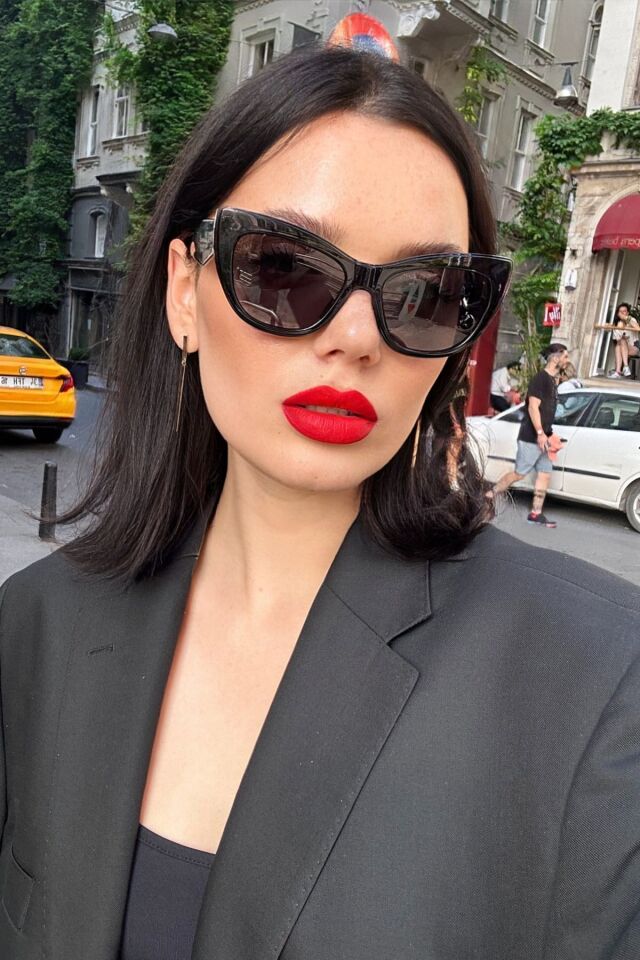 RUTH 2024 CAT EYE TASARIM SİYAH KADIN GÜNEŞ GÖZLÜĞÜ / REN EYEWEAR
