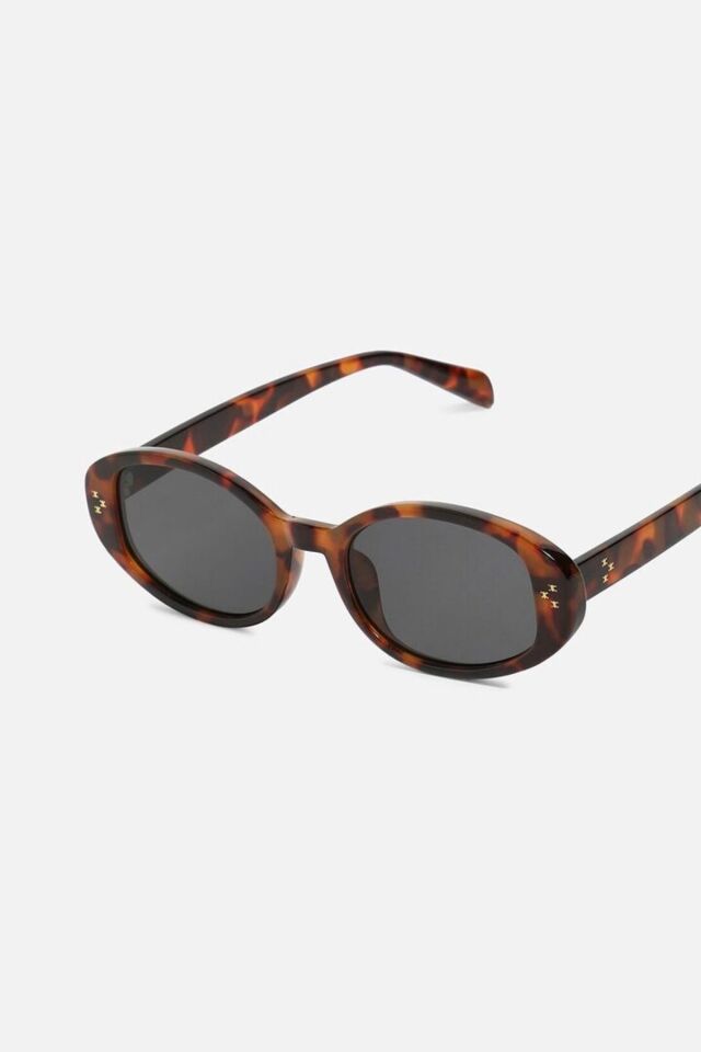 CELİX MODERN OVAL TASARIM LEOPAR RENK  KADIN GÜNEŞ GÖZLÜĞÜ