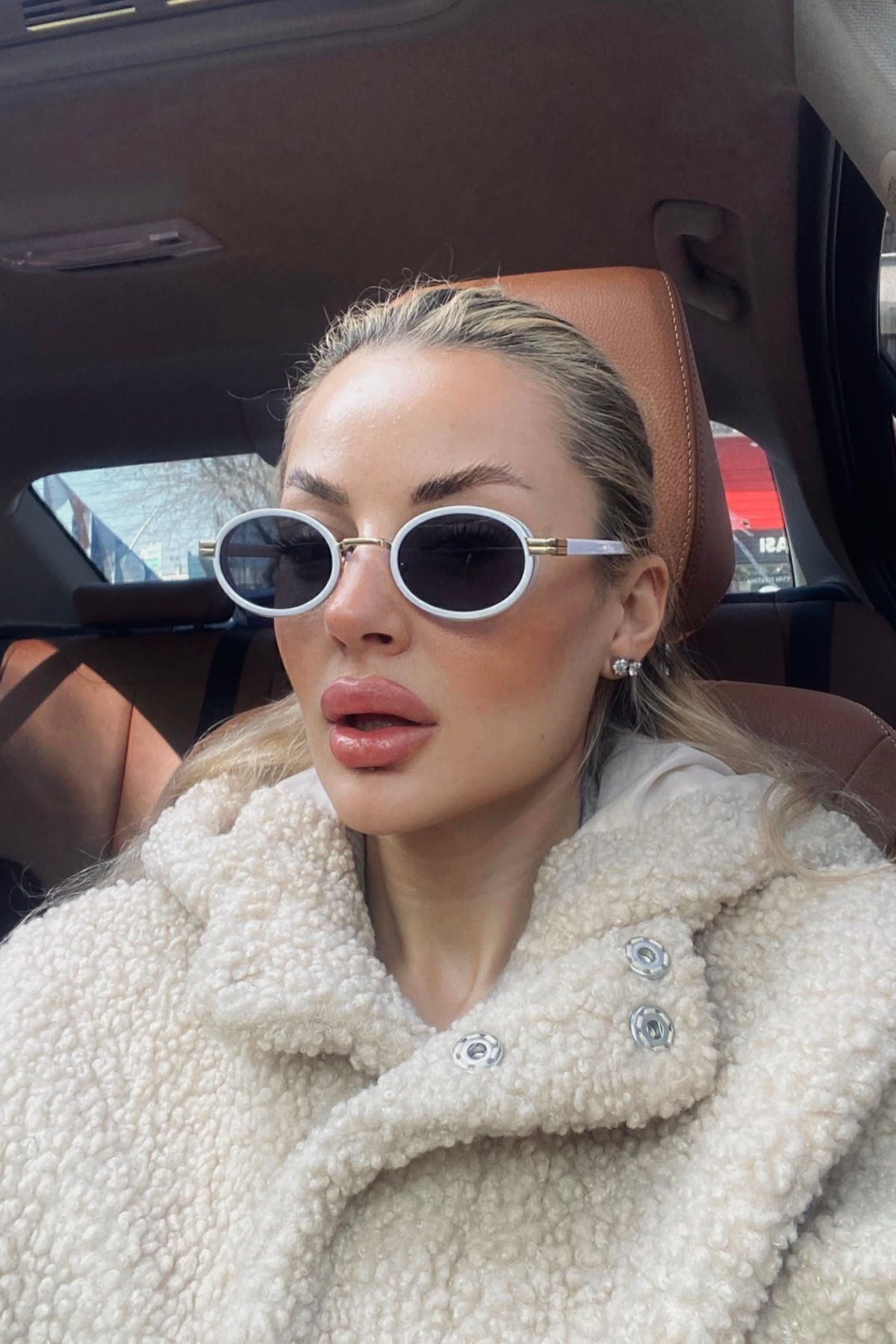 Dina Round Güneş Gözlüğü Unisex Beyaz Oval Çerçeveli /
