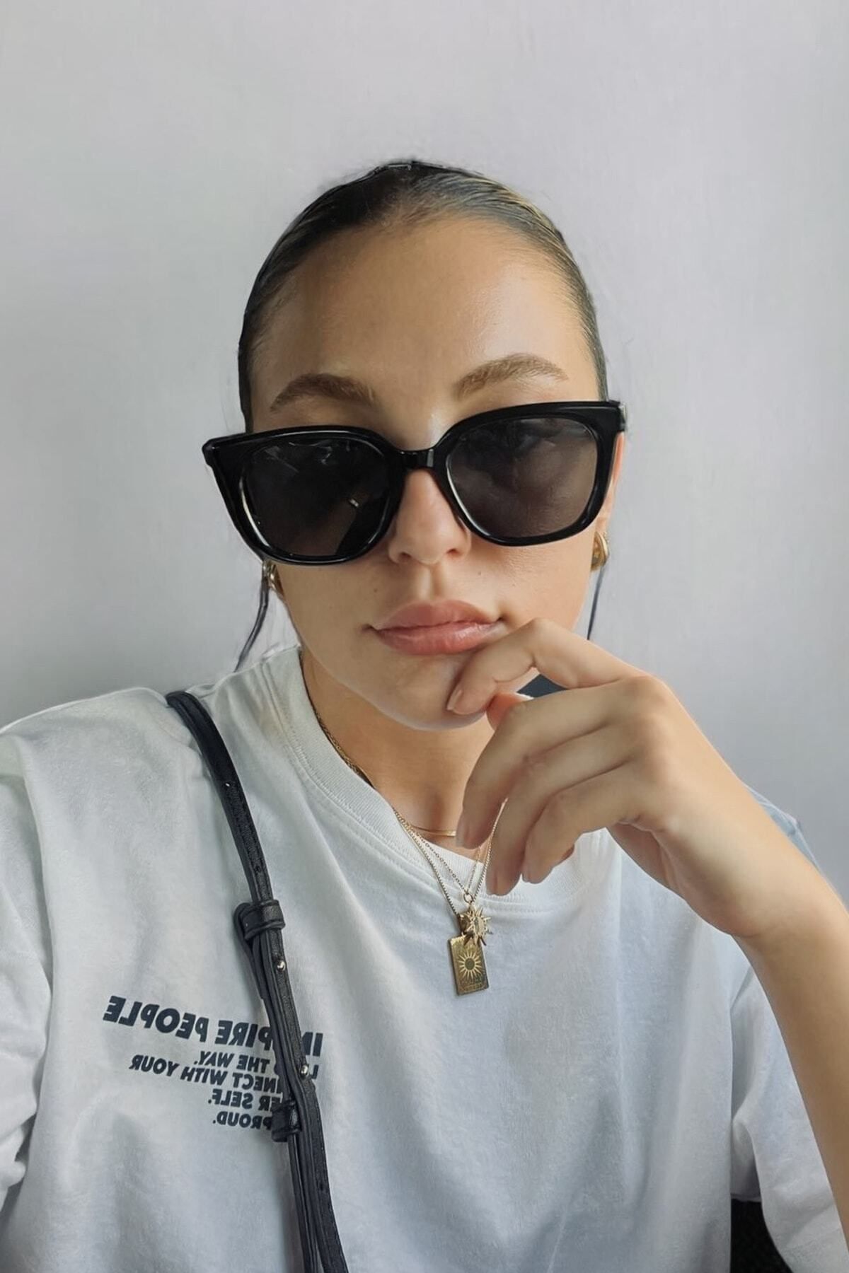 BİLLY SİYAH KADIN GÜNEŞ GÖZLÜĞÜ KLASİK HAFİF MODEL /REN EYEWEAR