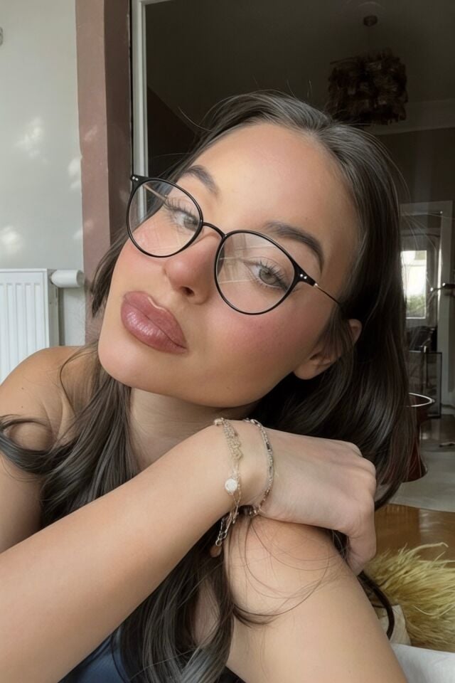 LUMINA Mavi Işık Korumalı Ekran Gözlüğü – Şeffaf Cam | Gold Detaylı Siyah Unisex Ekran Gözlüğü