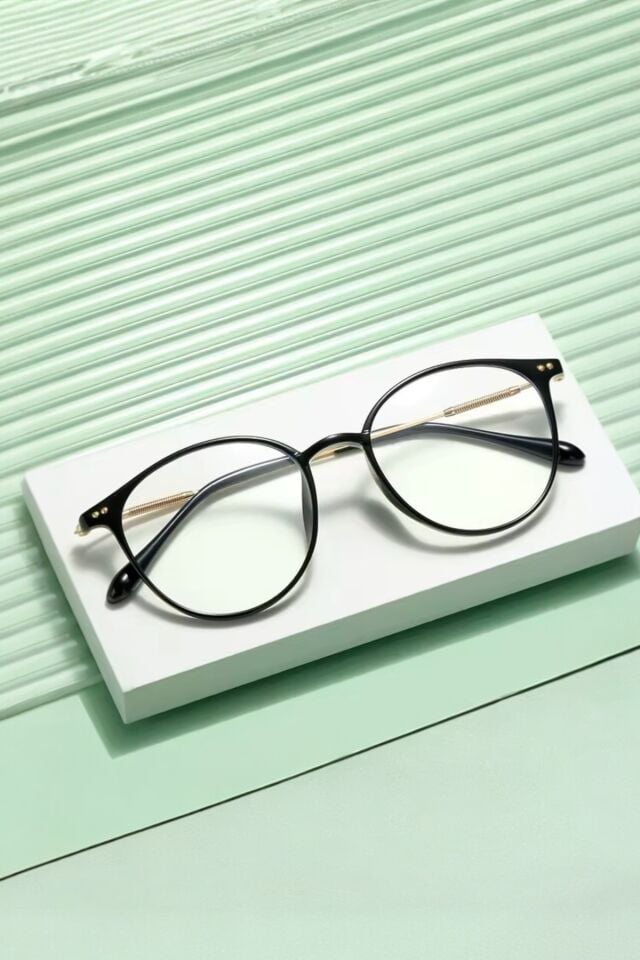 LUMINA Mavi Işık Korumalı Ekran Gözlüğü – Şeffaf Cam | Gold Detaylı Siyah Unisex Ekran Gözlüğü