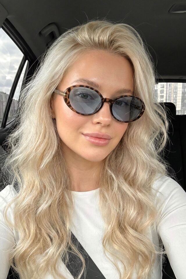 Ovelle Kadın Leopar çerçeve Mavi cam Oval Güneş Gözlüğü – Aksesuar Detaylı Modern Tasarım Uv400