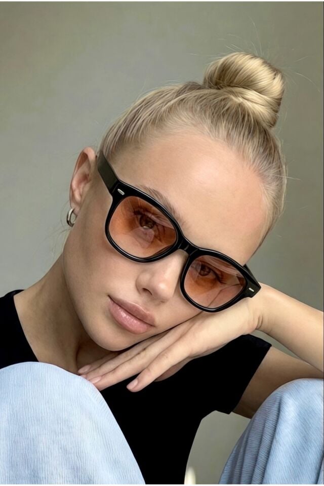 Cosmo Unisex Siyah Çerçeve Klasik her yüz tipine Güneş Gözlüğü | UV400 Koruma r103